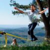 tasma do chodzenia slackline zolta ochraniacz drzewa foto