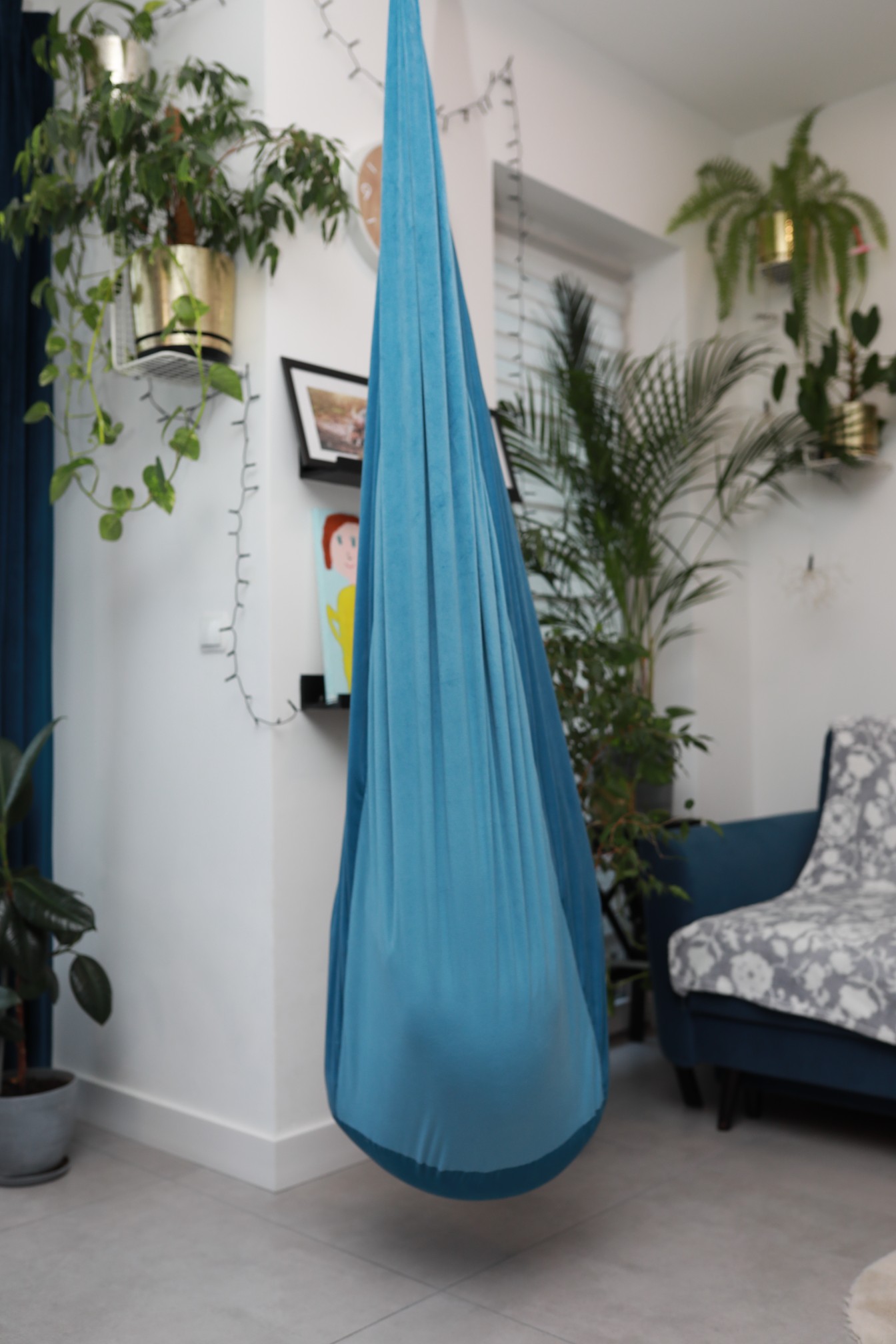 Technical specifications for Hanging Cocoon Chair.