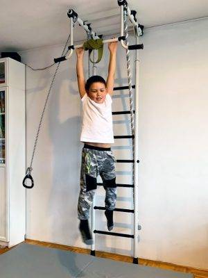 cwiczenie_na_drabince_do_cwiczen_powrot
