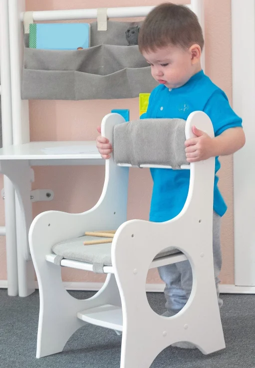 krzeselko dla dziecka drewniane