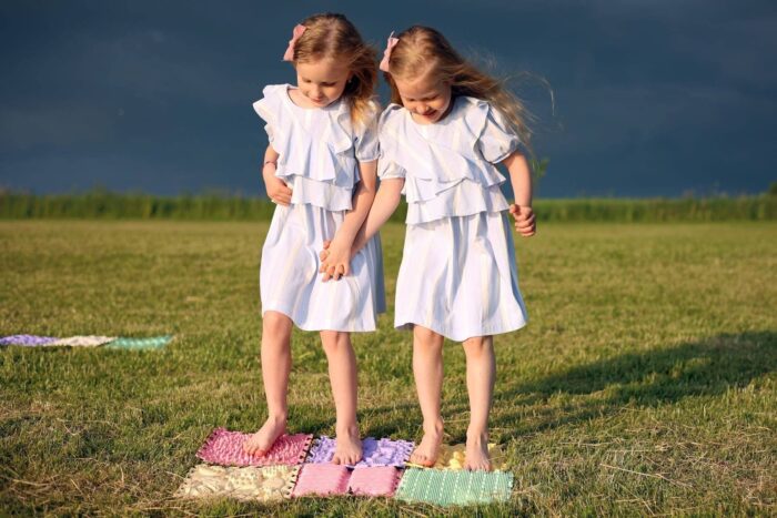 kolorowe sensoryczne maty outdoor