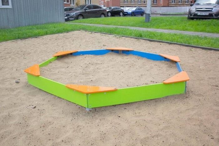 szesciokatna piaskownica z atestem foto