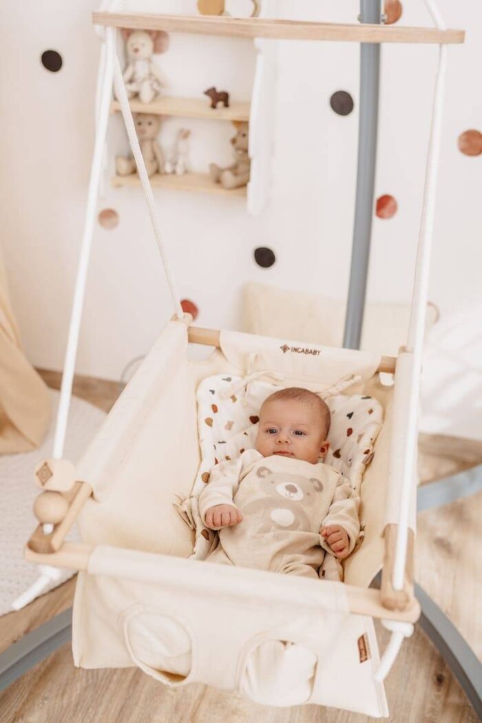 bezowy hustawki dla maluszkow zawieszana