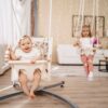 hustawka dla niemowlaka incababy w pokoju