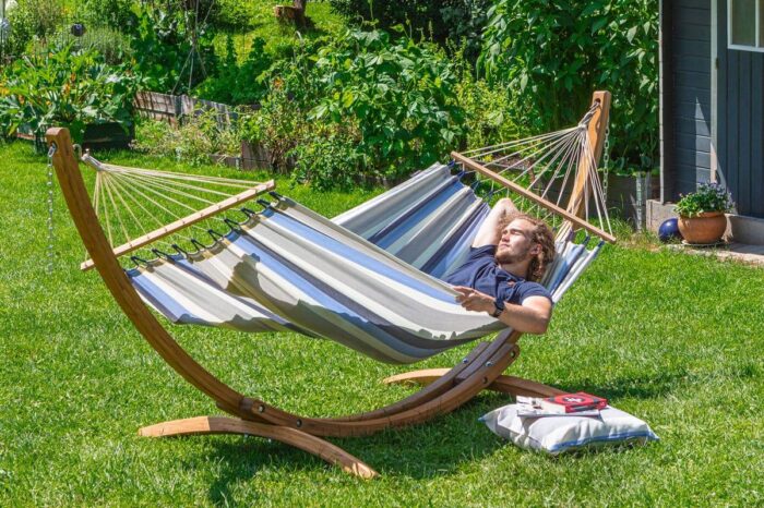alisio hamak w ogrodzie
