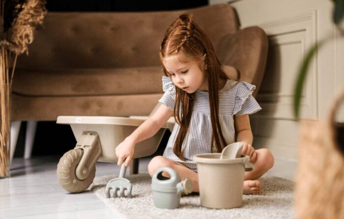 zabawki do piasku pastelowe