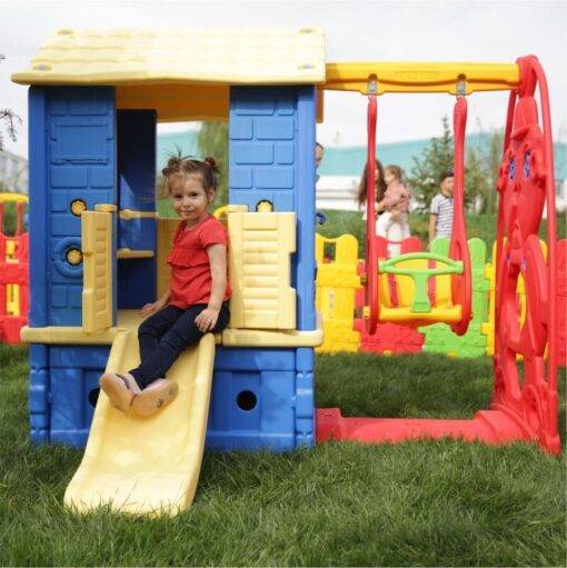 domek dla dziecka plac zabaw