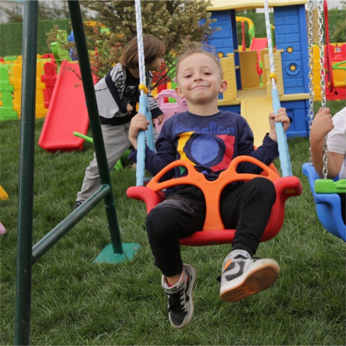 huśtawka kubełkowa King ()