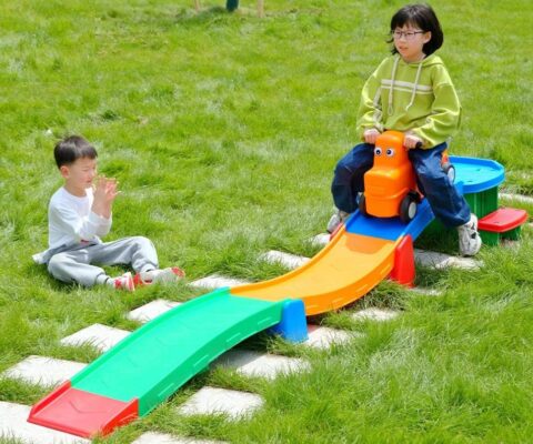 jeździk ze zjeżdżalnią Speed