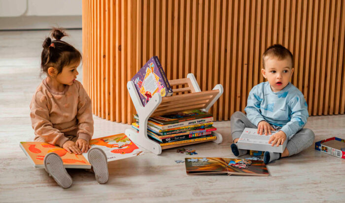 regał na książki ()